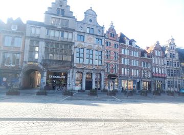 belgium/tournai/attraction/reine-garden