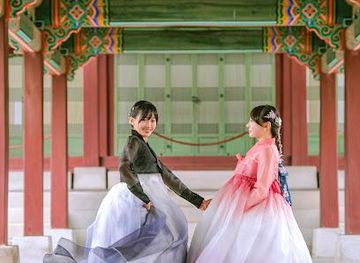south-korea/incheon/attraction/hanboknam-gyeongbokgung-hanbok-rental-shop