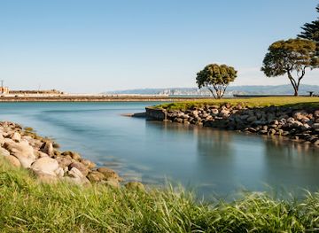 new-zealand/gisborne/attraction/captain-cook-statue