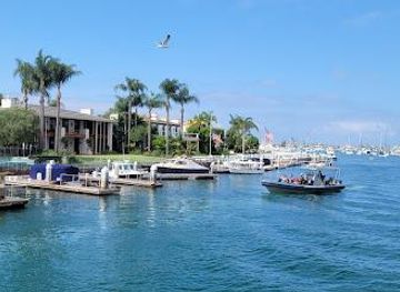 california/costa-mesa/attraction/newport-beach