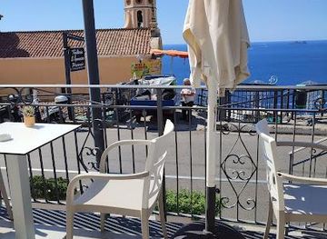 italy/positano/attraction/bar-del-sole