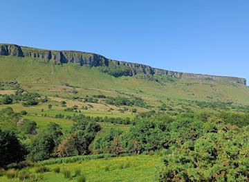ireland/county-leitrim/attraction/the-green-canyon-viewpoint