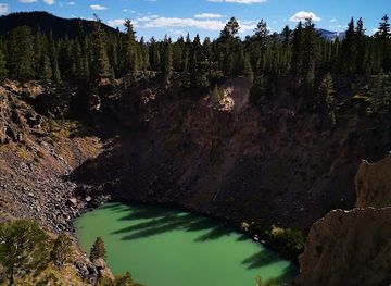 california/mammoth-lakes/attraction/inyo-craters