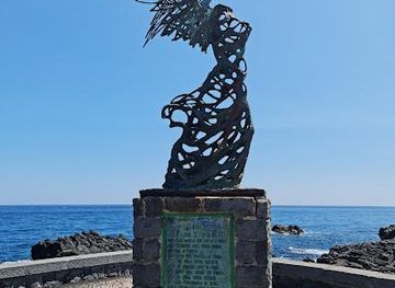 italy/catania/attraction/statua-la-nike