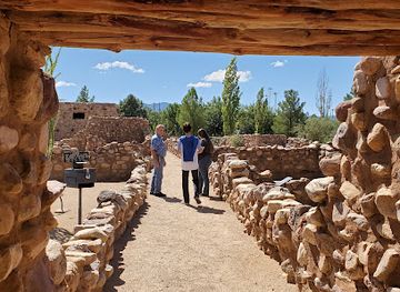 arizona/tonto-national-forest/attraction/besh-ba-gowah-museum