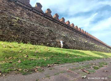 thailand/nakhon-si-thammarat/attraction/ancient-wall