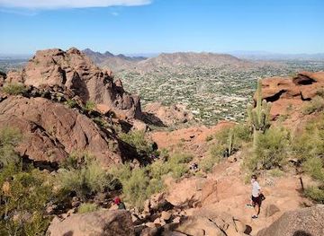 arizona/phoenix/attraction/camelback-mountain