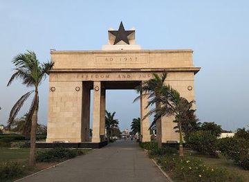 ghana/accra/attraction/independence-arch