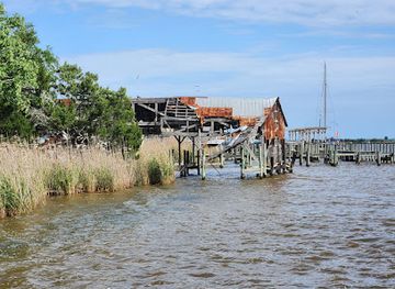 florida/apalachicola/attraction/battery-park