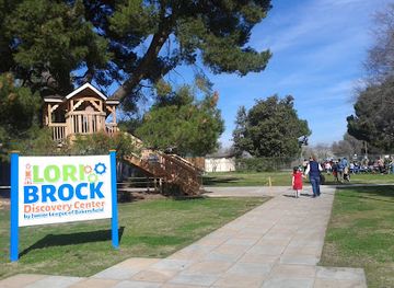california/bakersfield/attraction/lori-brock-discovery-center