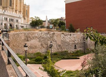 spain/madrid-community/attraction/arab-walls