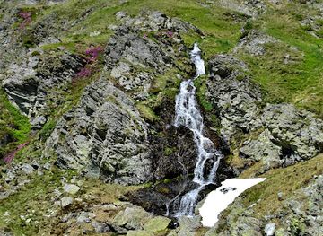 romania/valcea/attraction/cascada-carbunele