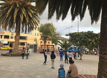 ecuador/ambato/attraction/parque-de-la-parroquia-atahualpa