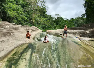 Sayaw Falls