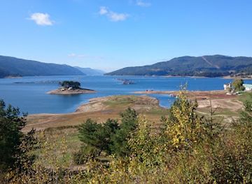 bulgaria/rhodopes/attraction/dospat-reservoir