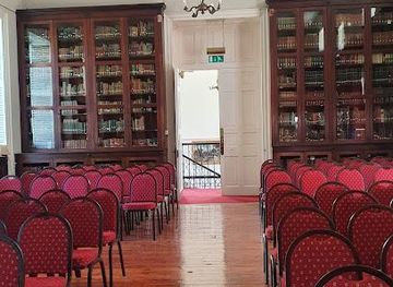 gibraltar/catalan-bay/attraction/the-gibraltar-garrison-library