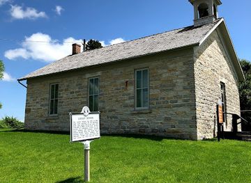 iowa/decorah/attraction/locust-school-museum