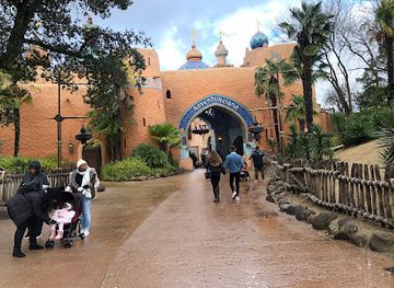 france/ile-de-france/attraction/le-passage-enchante-d-aladdin