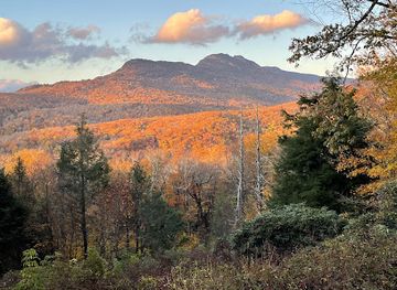 north-carolina/blue-ridge-mountains/attraction/craggy-pinnacle-summit