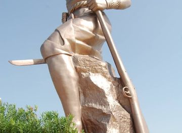 benin/cotonou/attraction/place-de-l-amazone