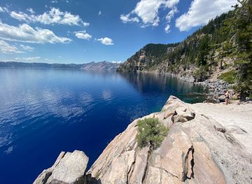 oregon/crater-lake-national-park/attraction/wizard-island-boat-tour-dock