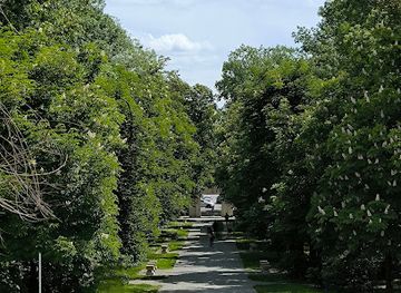 romania/targu-jiu/attraction/the-gate-of-the-kiss