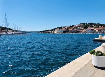 croatia/dalmatia/attraction/milna-central-dalmatia-croatia-theme-trails