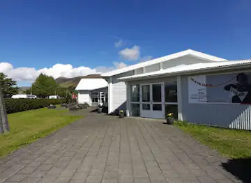 LÁ Art Museum