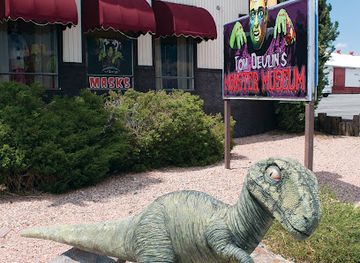 nevada/lake-mead-national-recreation-area/attraction/tom-devlin-s-monster-museum