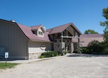 wisconsin/door-county/attraction/simon-creek-vineyard-winery