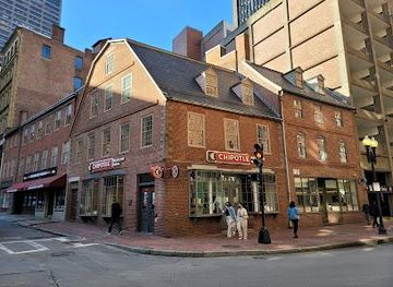 massachusetts/gloucester/attraction/old-corner-book-store