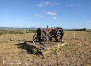 uruguay/aigua/attraction/tractor-antiguo