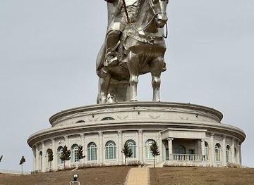 mongolia/ulaanbaatar/attraction/chinggis-khaan-statue-complex