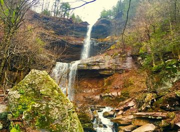 new-york/catskill-mountains/attraction/kaaterskill-falls-trail-head