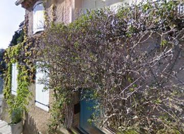 france/cote-d-azur/attraction/bougainvillea-street