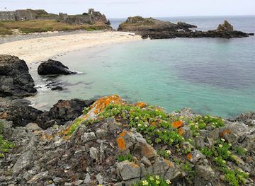 guernsey/st-anne/attraction/corblets-beach