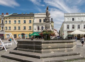 czechia/beskids/attraction/well-with-a-statue-of-st-florian