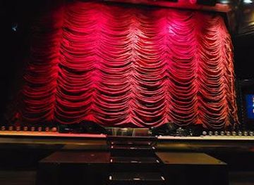 kentucky/henderson/attraction/bugsy-s-cabaret-showroom