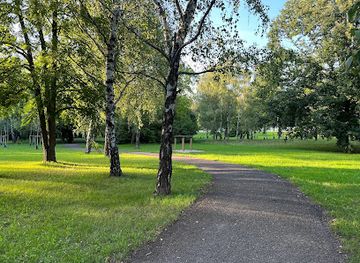 slovakia/horna-nitra/attraction/mestsky-park-brezovy-haj