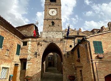 italy/urbino/attraction/castello-medievale-di-piticchio