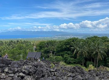 philippines/mt-mayon/attraction/black-lava-trail