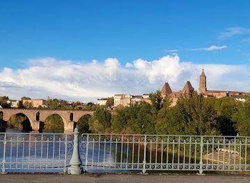 france/aquitaine/attraction/chateau-malrome