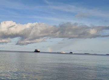 maldives/dhigurah/attraction/long-beach-swing