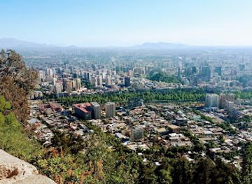 chile/metropolitan-region-of-santiago/attraction/funicular-access-to-the-cerro-san-cristobal