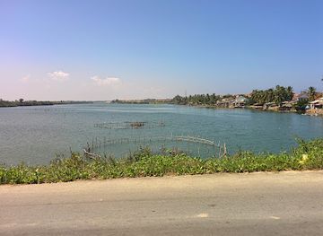 vietnam/hoi-an-ancient-town/attraction/tan-thanh-beach-an-bang-2-beach