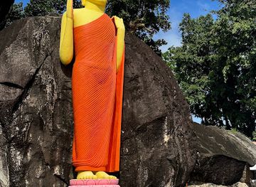 sri-lanka/galle-district/attraction/yatagala-raja-maha-viharaya