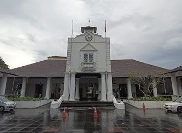 malaysia/kuching/attraction/the-old-court-house-kuching