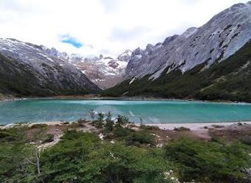 argentina/ushuaia/attraction/c-laguna-esmeralda