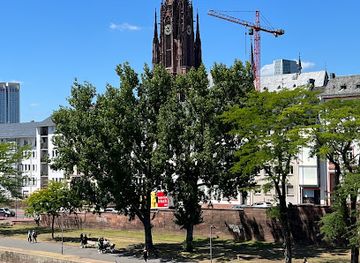 germany/frankfurt/attraction/skyline-frankfurt-city