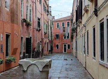 italy/venice/attraction/castello